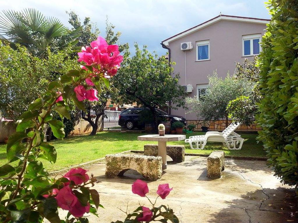 Apartments Ema PUY Exterior foto
