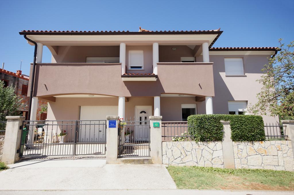 Apartments Ema PUY Exterior foto